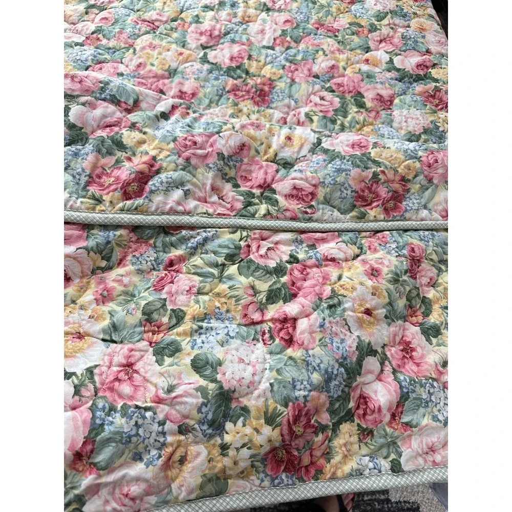 Vintage Croscill Coventry Queen Floral Coverlet 2 Shams Bedskirt Cottagecore